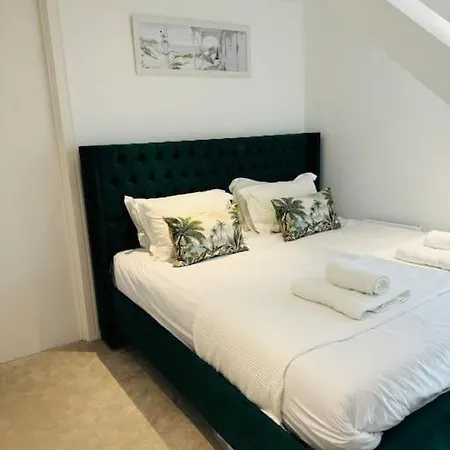 شقة Skyline View Flat With Parking *