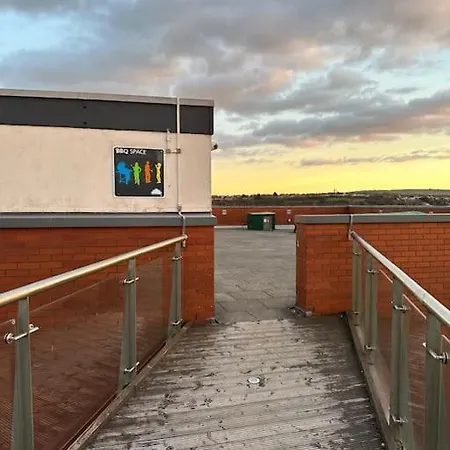 Skyline View Flat With Parking Bristol